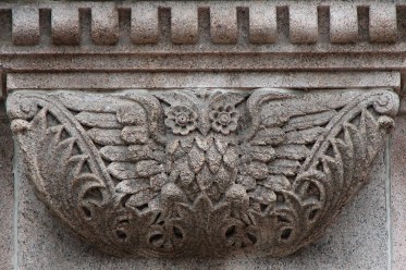 landmark-owl-sm-4846